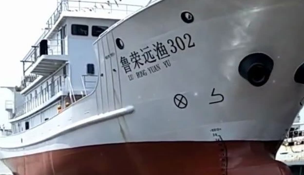 賀&ldquo;魯榮遠漁302&rdquo;船氣囊上排下水吉水接水順利#氣囊下水#船舶下水#船用氣囊#魯榮遠漁302